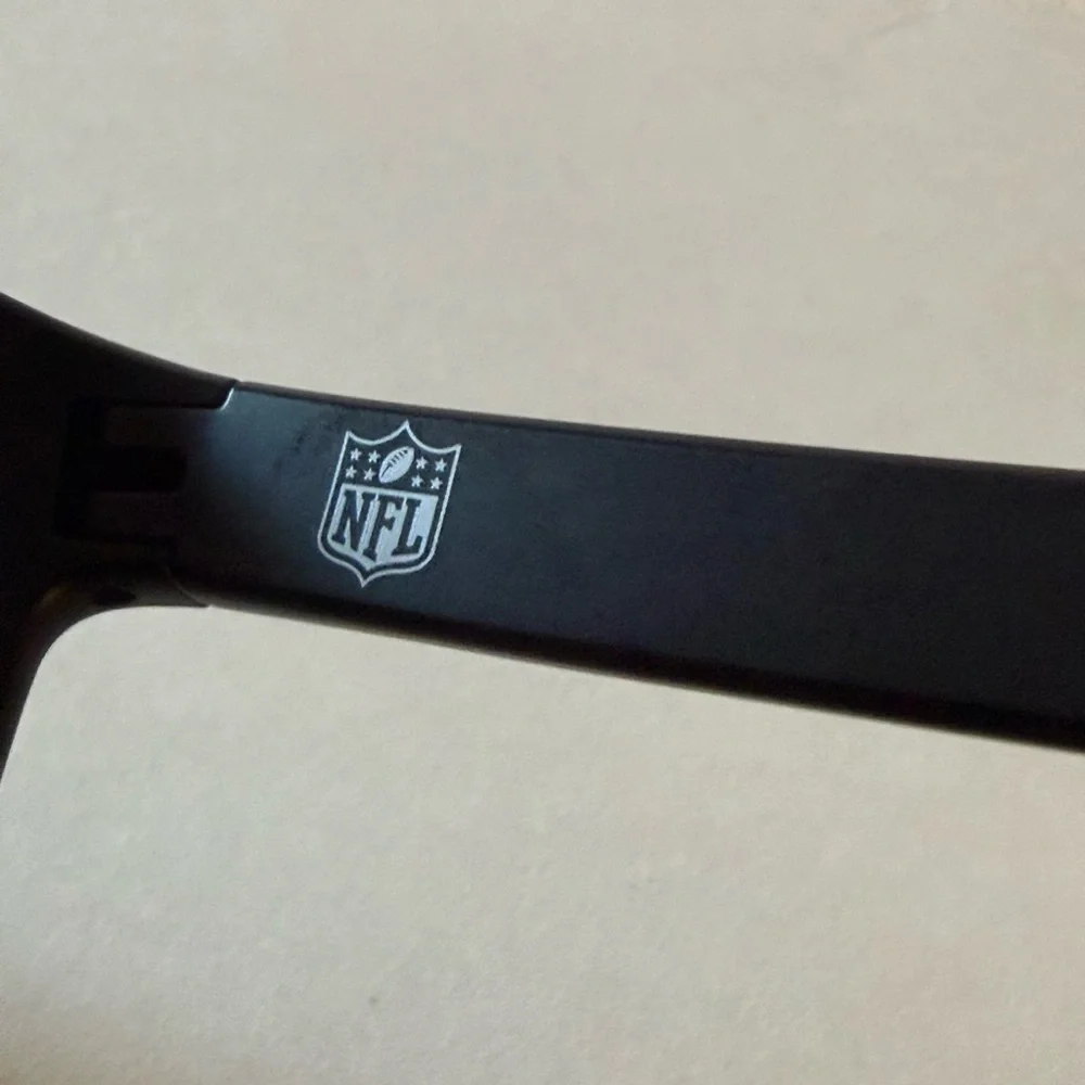 Oakley sunglasses Washington Football Team Holbrook™ special edition